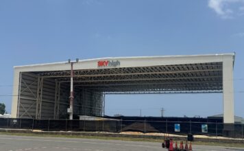 Sky High Dominicana construye uno de los hangares más grandes del Caribe como parte de su expansión regional El nuevo hangar de Sky High Dominicana en el Aeropuerto Internacional de Las Américas fortalecerá las capacidades propias de mantenimiento aeronáutico y respaldará el crecimiento sostenido de la flota y las operaciones de la aerolínea.