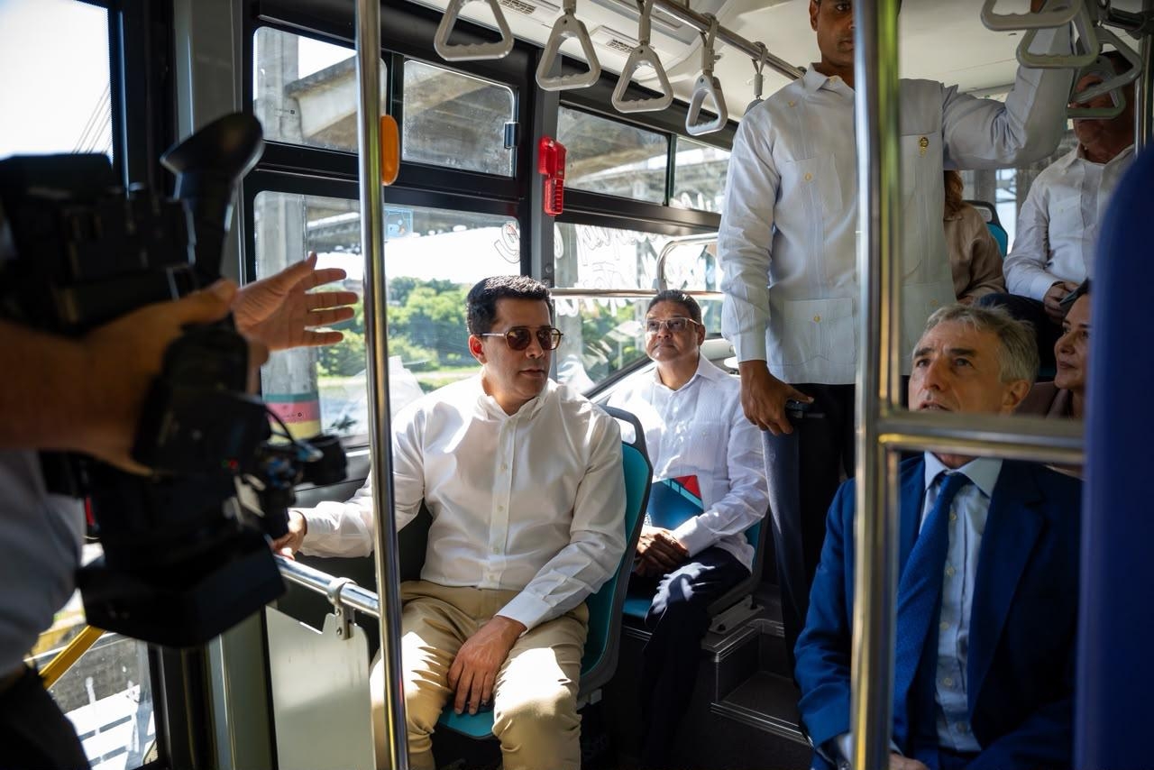 David Collado reveló que el 90 por ciento de los que guiarán los autobuses eléctricos serán mujeres.