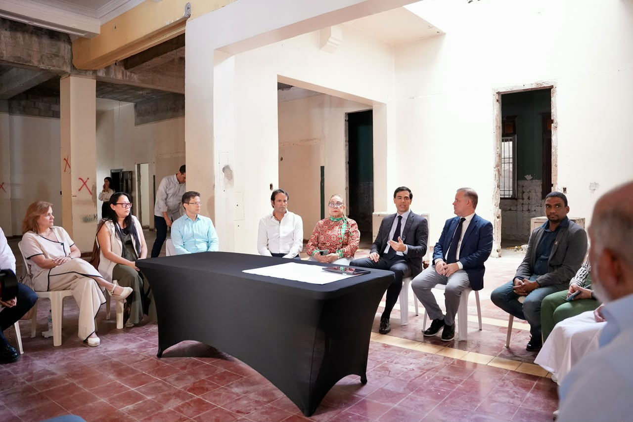 El ministro de Cultura presidió el encuentro donde se informó de la restauración del Museo de Historia y Tradiciones de Santiago.
