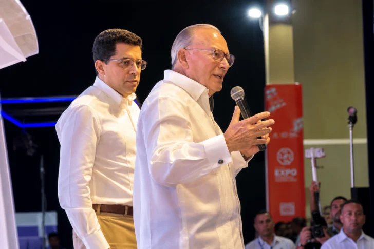 Frank Rainieri y David Collado durante la apertura de la Exposición Comercial Asonahores 2026. Foto Asonahores.