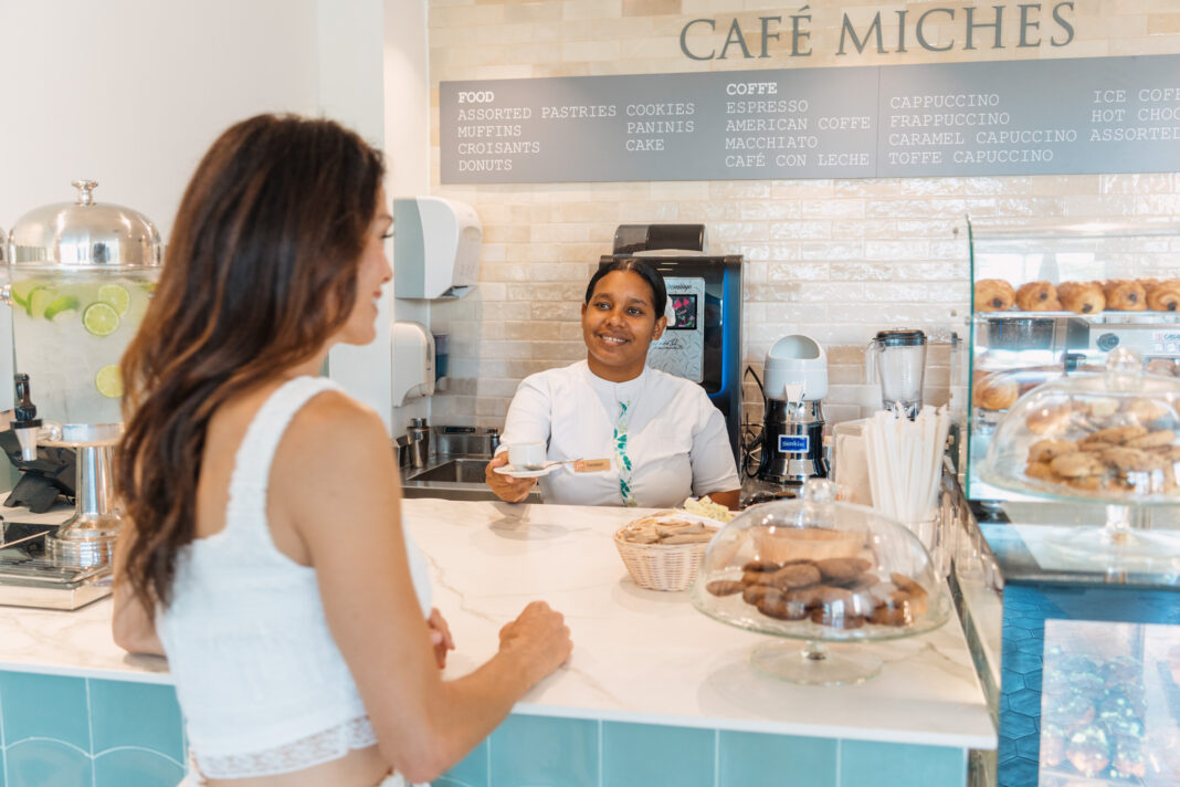 Con más de 500 habitaciones frente al mar, cinco restaurantes y un programa deportivo y de entretenimiento, Viva Resorts by Wyndham consolida a Miches como el nuevo referente del destino en República Dominicana.