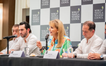 México, la única economía latinoamericana en el top 10 mundial de dos rankings claves del turismo Además de los dos rankings de la industria de viajes y turismo, Gloria Guevara, del WTTC al centro, dio a conocer siete recomendaciones para atraer inversión hacia el sector turístico durante un encuentro con la prensa mundial este viernes.