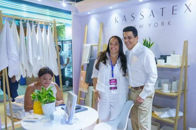 Stand en la ExpoComercial Asonahores 2026