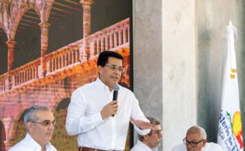 Ciudad Colonial estará lista en diciembre asegura David Collado quien pide disculpas por inconvenientes del remozamiento El ministro de Turismo afirmó que, pese a las intervenciones, la Ciudad Colonial atraviesa uno de sus mejores momentos en términos turísticos
