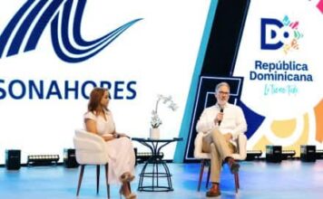 Asonahores y AIRD sellan una alianza para que la industria dominicana venda más al turismo Aguie Lendor, vicepresidenta ejecutiva del gremio hotelero, y Mario E. Pujols, vicepresidente ejecutivo de la AIRD un conversatorio previo a la firma del pacto.