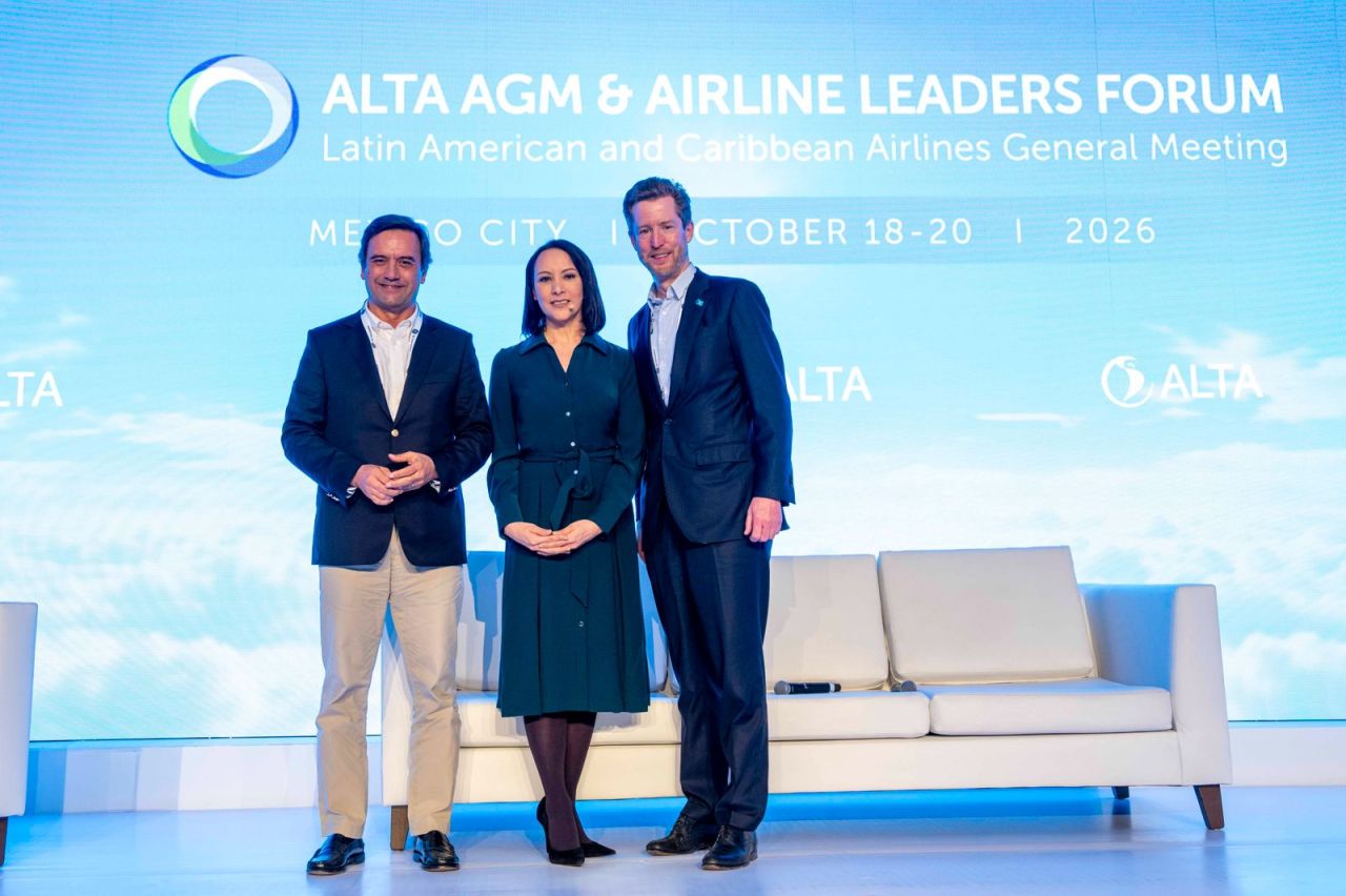 En el AGM & Airline Leaders Forum 2026, Alexis von Hoensbroech, CEO de WestJet, y Luis Rodrigues, CEO de TAP Air Portugal, conversaron con Gabriela Frías, periodista de CNN, sobre qué necesita Latinoamérica y el Caribe para atraer a las aerolíneas de fuera de la región. 