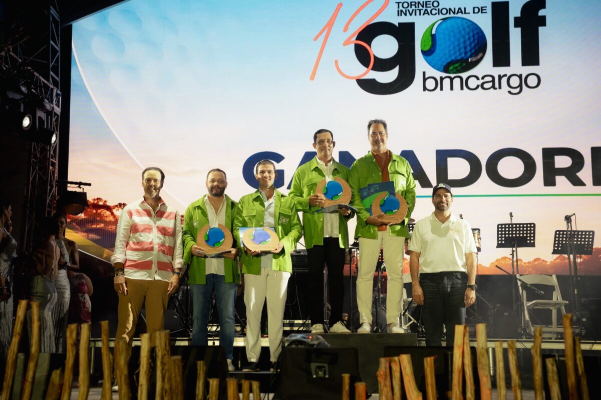 Manuel Rivas y Gabriel Bobea, César Rodríguez y Marcel Olivares junto a Ramsés Atallah y Frank Elias Rainieri