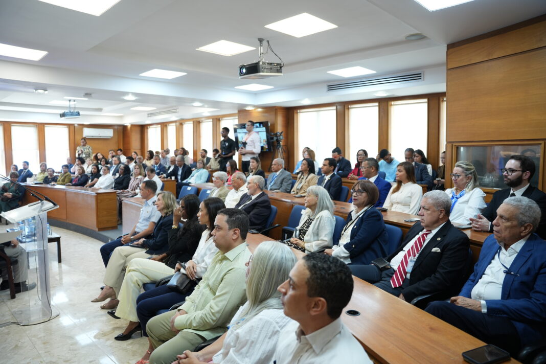 La iniciativa de la FILSD 2026 extendió el evento más allá de la Plaza de la Cultura, con conferencias y conversatorios en centros académicos e instituciones