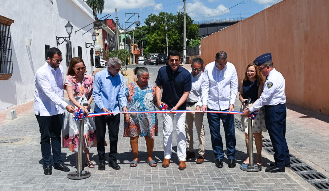 La intervención de la Ciudad Colonial de Santo Domingo, de RD$61.5 millones, cierra el Plan de Rehabilitación de Calles Priorizadas, que acumula RD$221 millones.