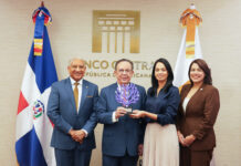 BCRD obtiene el premio “Oficina de Gestión de Proyectos del Año 2026” Ervin Novas Bello, Héctor Valdez Albizu, Liselotte Reyes y Lucidania Frías reciben el máximo galardón en su categoría de los Premios “PMIRD Awards 2026”, lo que convierte a la institucion en referente nacional en dirección estratégica y gestión de proyectos. Foto: Banco Central