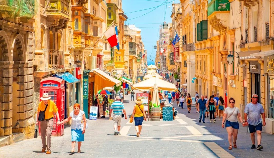 El informe presentado en la Cumbre Global del WTTC en Valletta propone ocho prioridades para que la región capte una mayor parte del crecimiento de la próxima década.