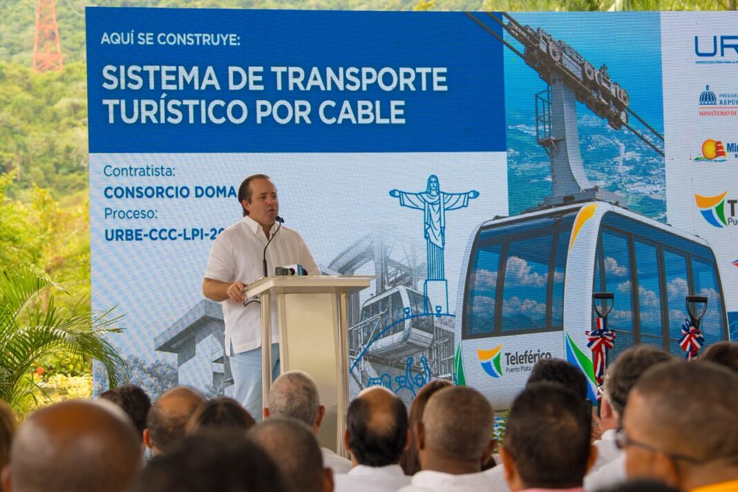 El ministro de la Presidencia, José Ignacio Paliza, encabezó el inicio de los trabajos de modernización integral del Teleférico de Puerto Plata.