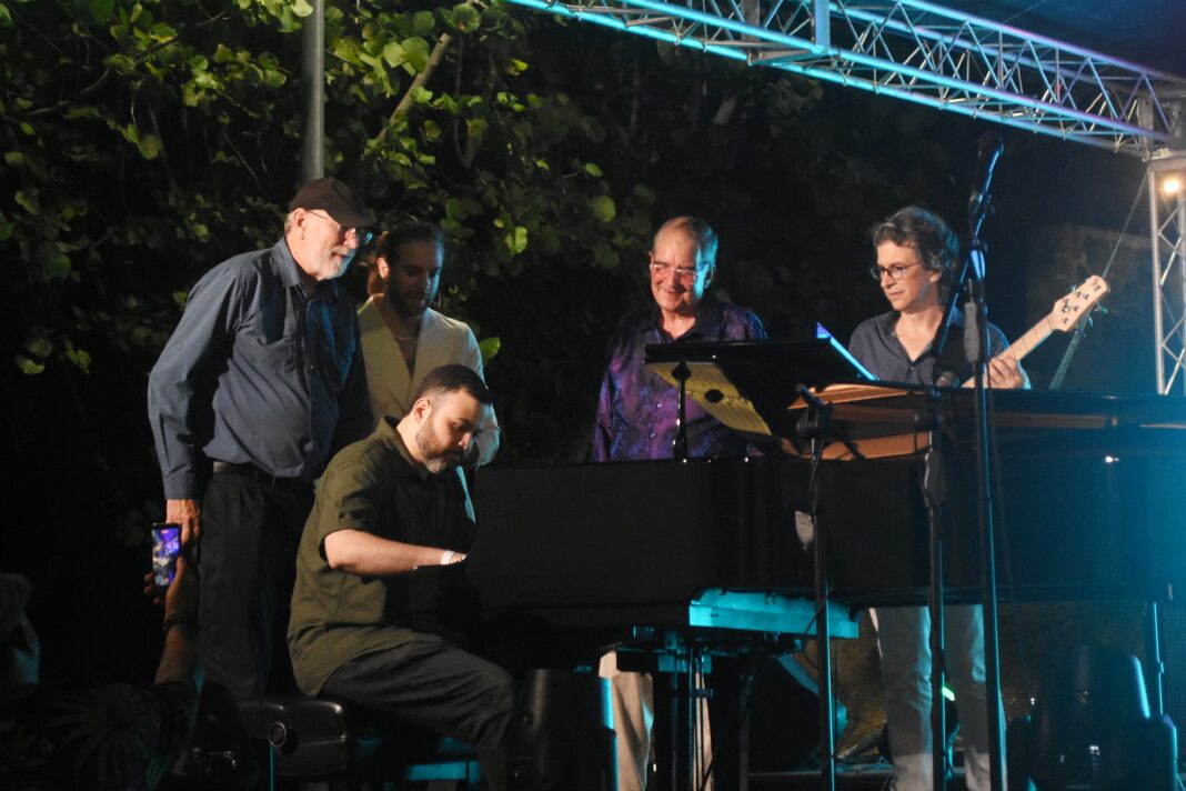 El jazz brilló frente al mar: grandes estrellas internacionales protagonizaron la novena edición del Festival Internacional de Jazz Restauración