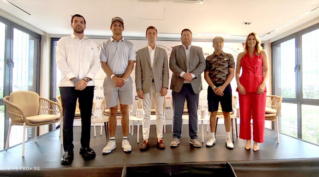 Figuran de izquierda a derecha, Jean Carlos Navarro, encargado de Turismo Deportivo del Mitur, Omar Morales, golfista mexicano; Gonzalo Pan De Soraluce, director Global de Cold de la división Real State de todo del Piñero; Cam Crawford, árbitro principal (Chief Referee) del PGA Tour; el golfista argentino Mateo Fernández de Oliveira y Claudia Cueli, vicepresidenta de Banca Comercial y Corporativa de Scotiabank República Dominicana.